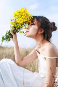 农村美女惊艳歌舞