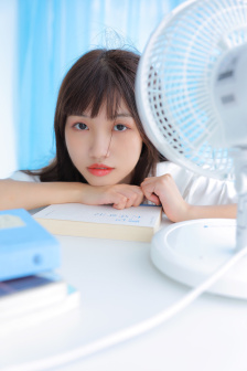 国 产 黄 色 A 片 免 费 看